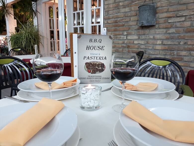 Metaxa Apartments