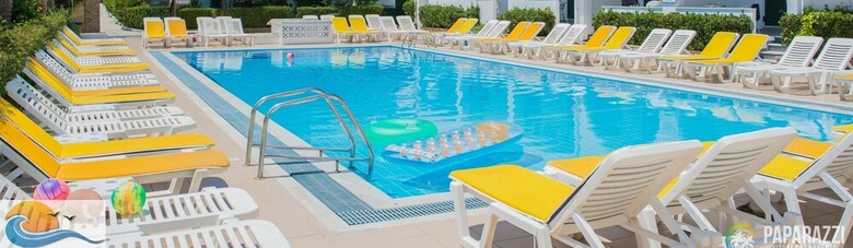 Metaxa Apartments