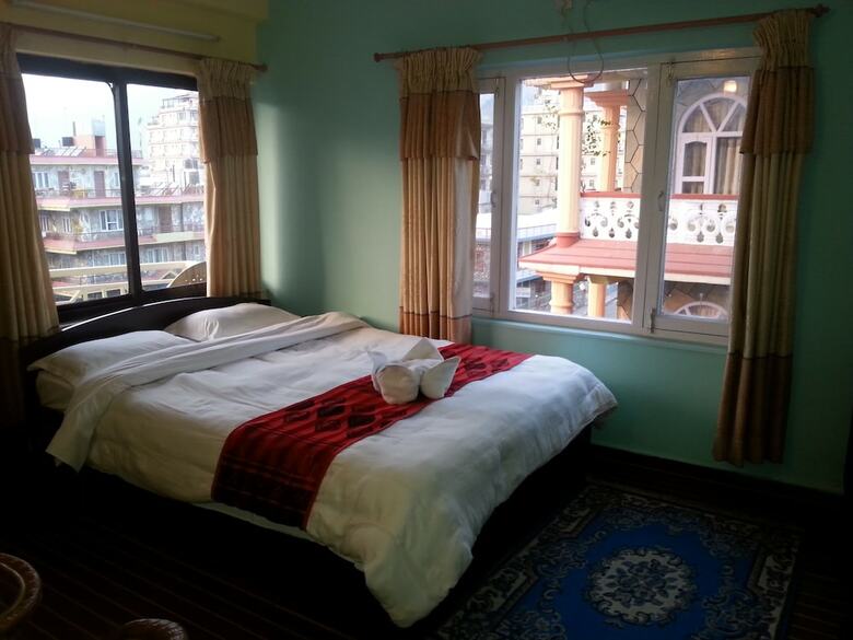 Hotel Fewa Holiday Inn
