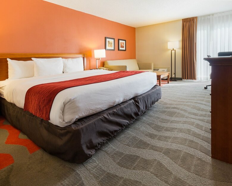 Hotel Comfort Inn & Suites Airport