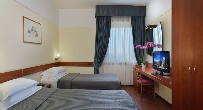 Hotel Bologna Airport