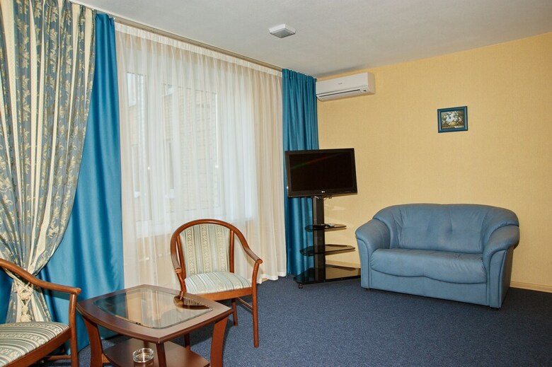 Ladoga Hotel
