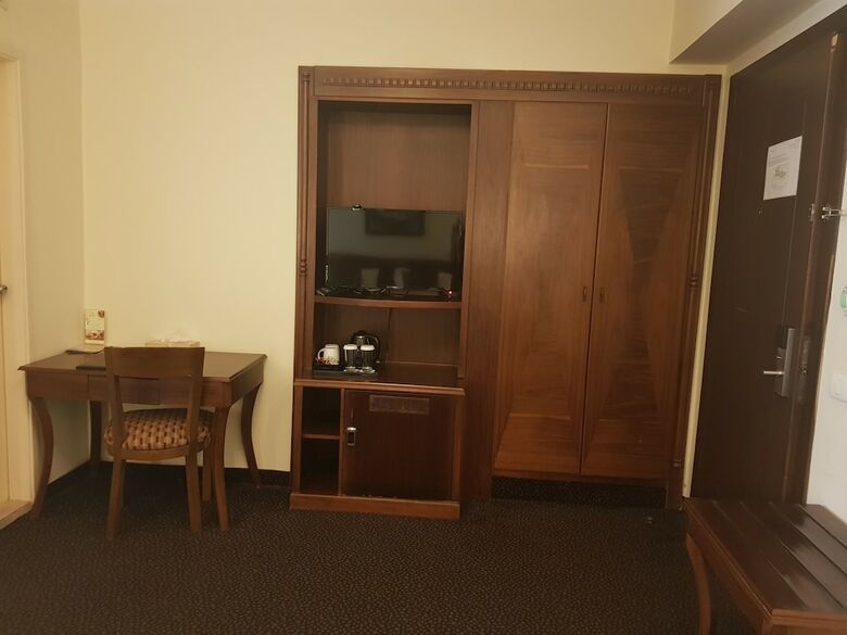 Madisson Hotel