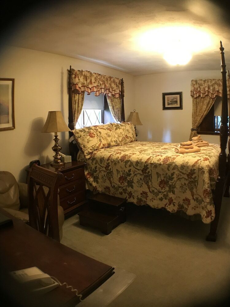 Bed & Breakfast 7 Gables Inn & Suites