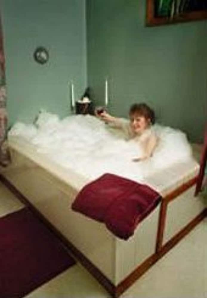 Bed & Breakfast 7 Gables Inn & Suites