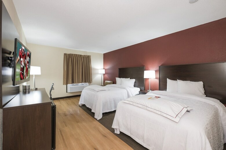 Hotel Red Roof Inn Plus+ & Suites Opelika