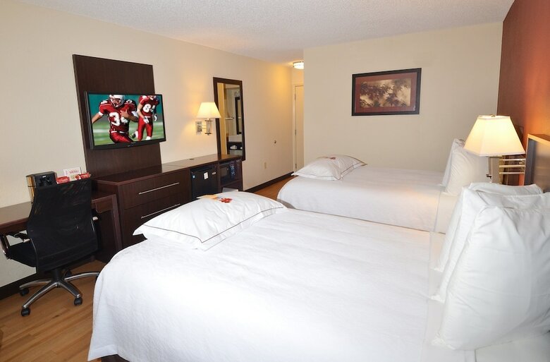 Hotel Red Roof Inn Plus+ & Suites Opelika
