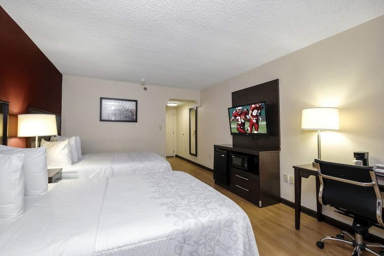 Hotel Red Roof Inn Plus+ & Suites Opelika