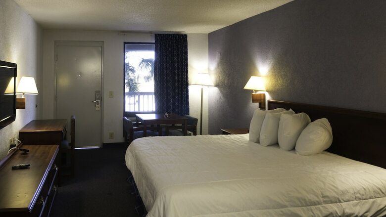 Motel Regency Inn & Suites