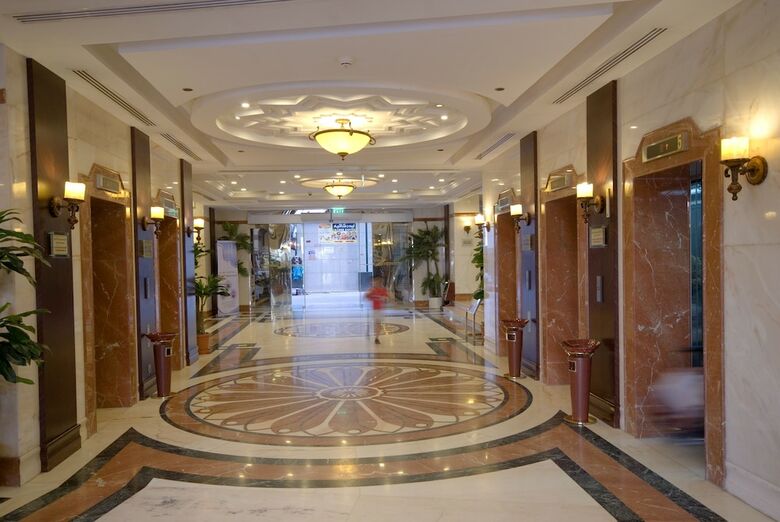 Dar Al Eiman Royal Hotel