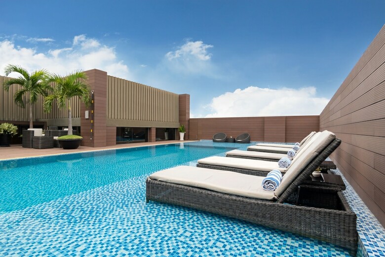 Nhat Ha L'opera Hotel