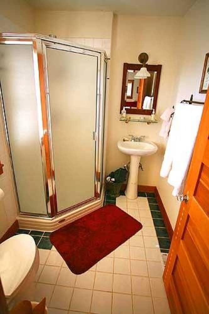 Husum Highlands Bed And Breakfast