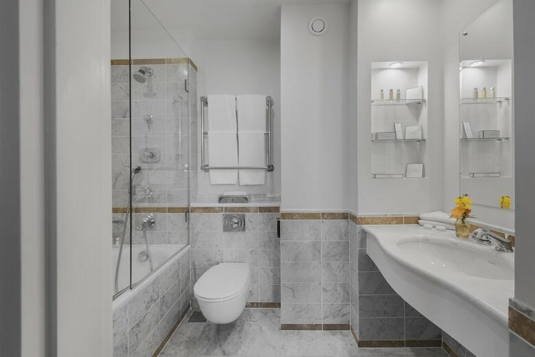 Angleterre Hotel