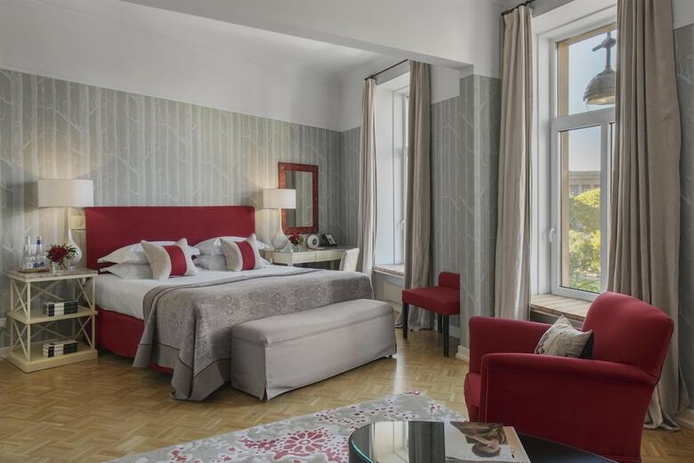 Angleterre Hotel