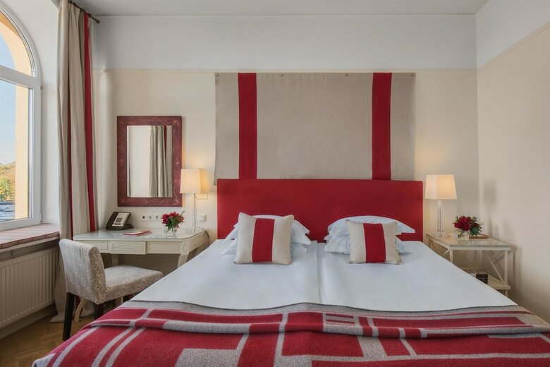 Angleterre Hotel