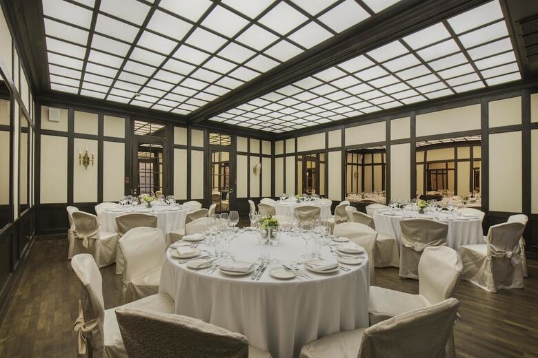 Angleterre Hotel