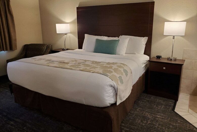 Hotel Hawthorn Suites Oshkosh