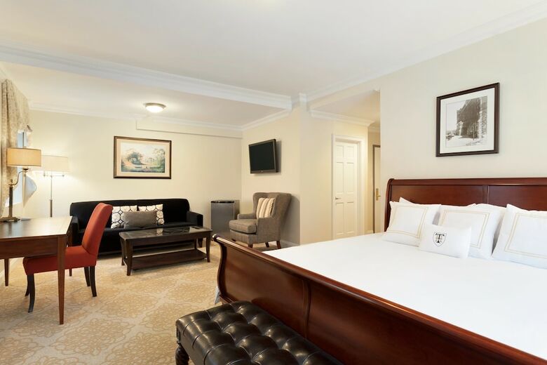 Thayer Hotel
