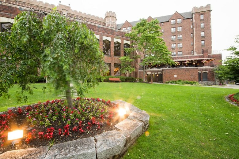 Thayer Hotel