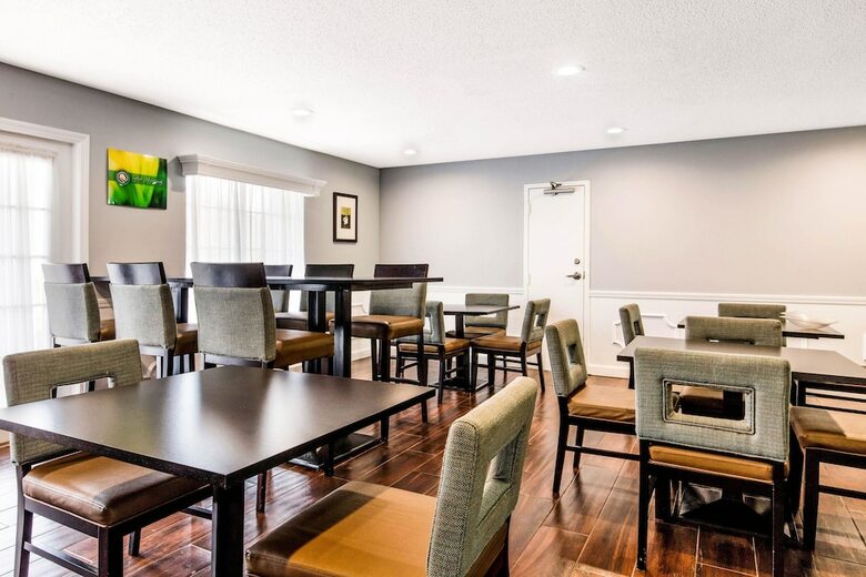 Motel Quality Inn Trussville I-59 Exit 141
