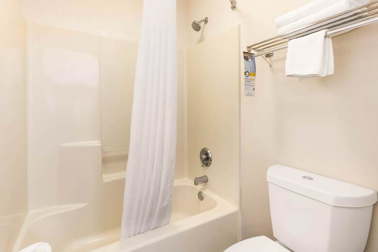 Motel Quality Inn Trussville I-59 Exit 141