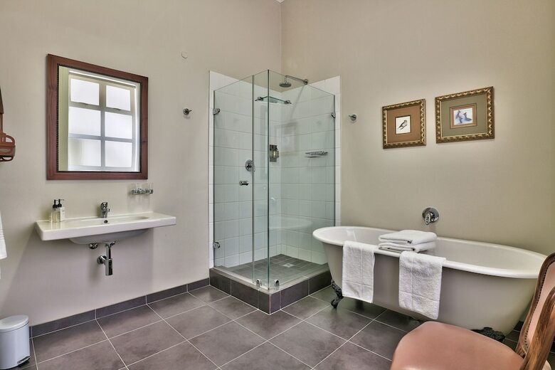 Hotel Underberg House
