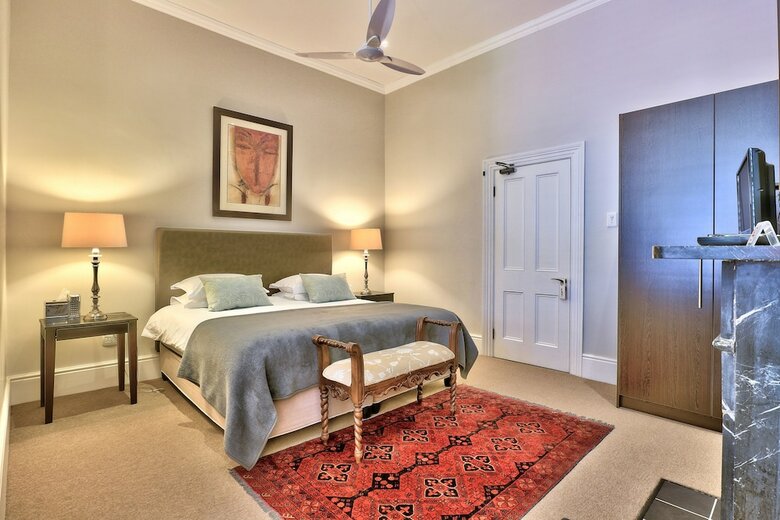 Hotel Underberg House