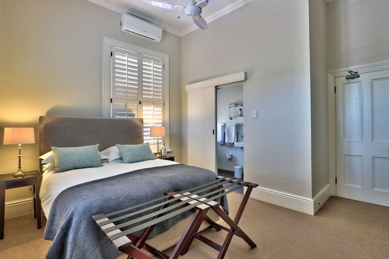 Hotel Underberg House