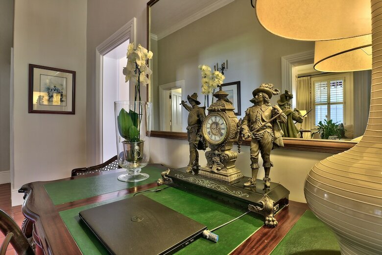 Hotel Underberg House
