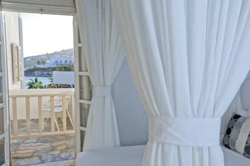 Mykonos Palace Beach Hotel