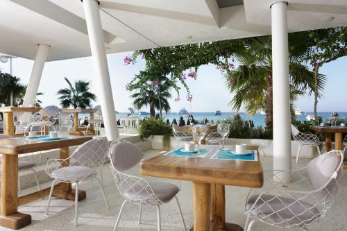 Mykonos Palace Beach Hotel
