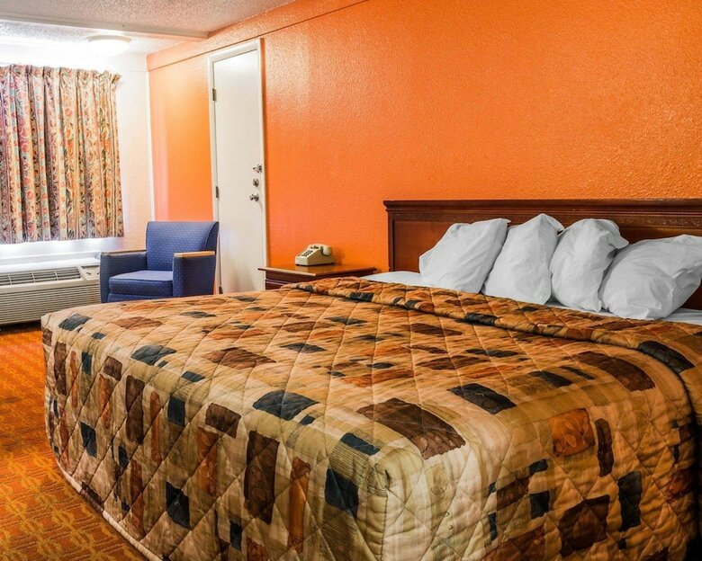 Motel Rodeway Inn Auburn Hills