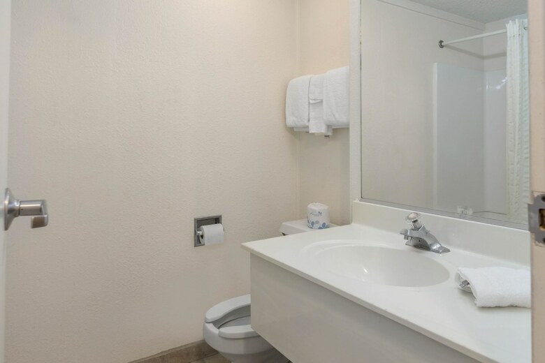 Motel Rodeway Inn Auburn Hills