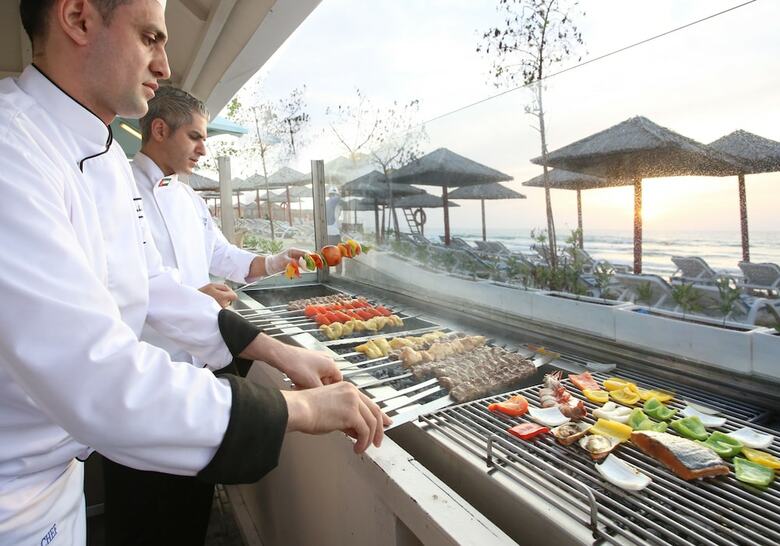 Ramada By Wyndham Beach Hotel Ajman