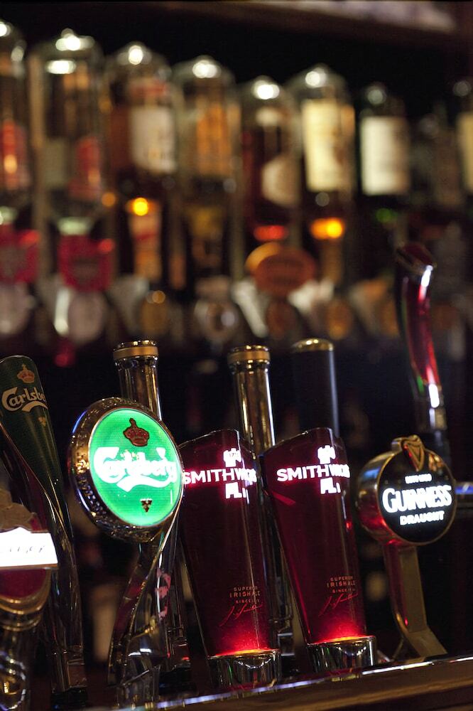 The Royal Hotel And Leisure Centre