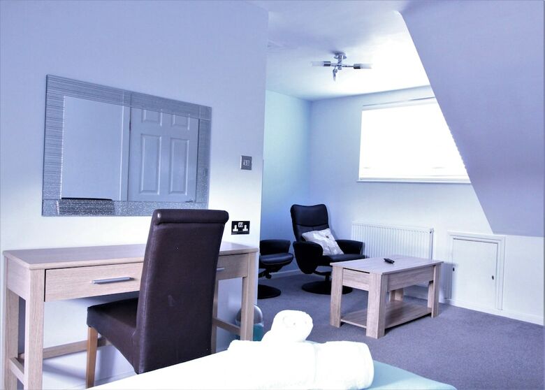 Hotel Spacious Central Cornish Townhouse