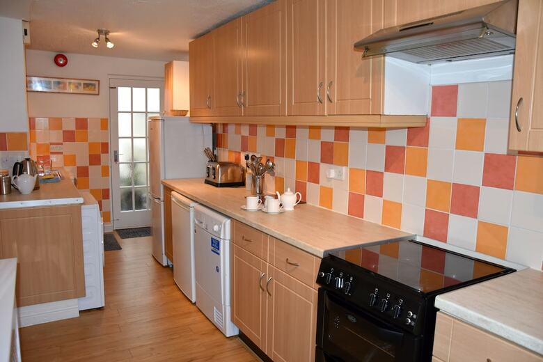 Hotel Spacious Central Cornish Townhouse