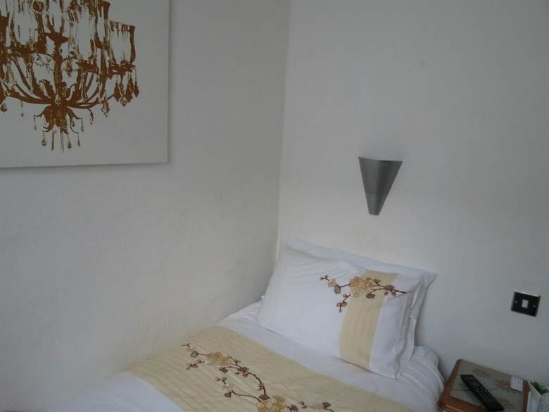 Hotel Spacious Central Cornish Townhouse