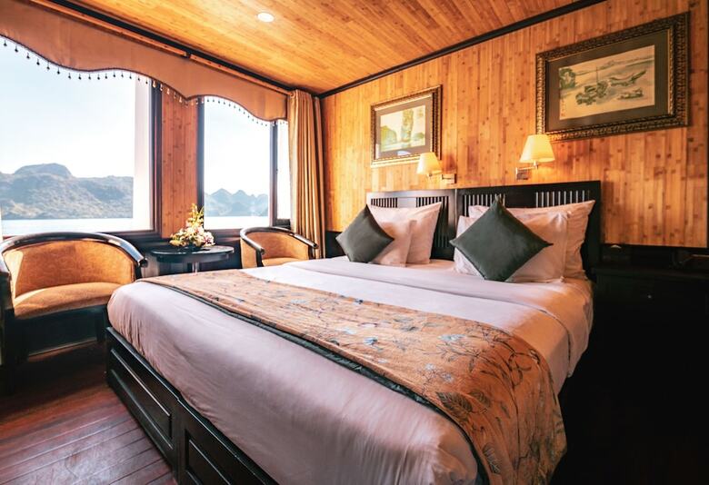Heritage Line - Jasmine Cruise
