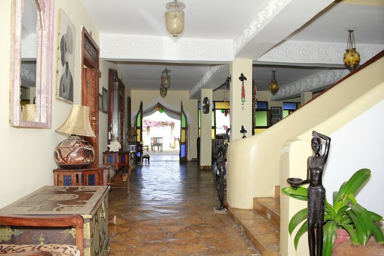 Bed & Breakfast Zanzibar House