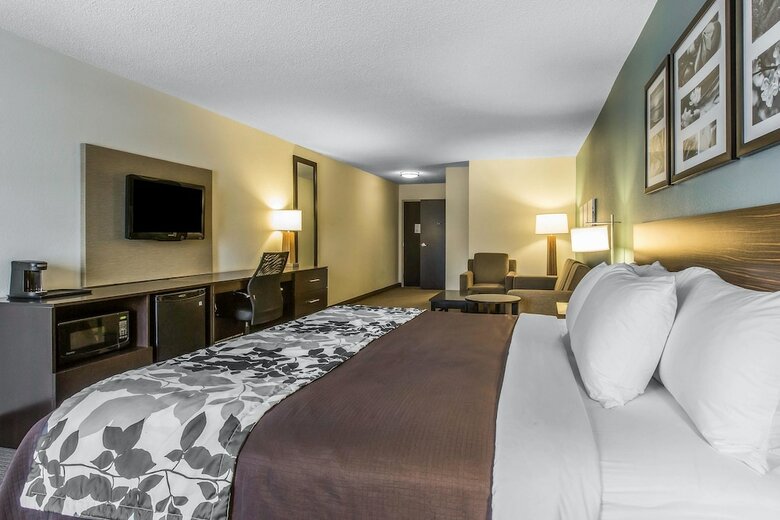 Hotel Sleep Inn & Suites