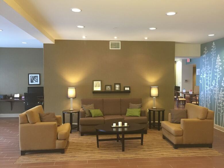 Hotel Sleep Inn & Suites