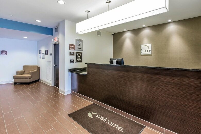 Hotel Sleep Inn & Suites
