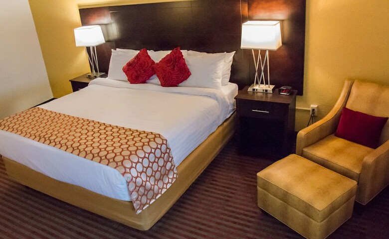 Grand Williston Hotel & Conference Center