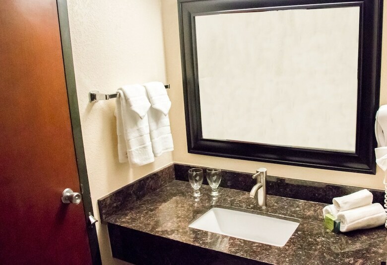 Grand Williston Hotel & Conference Center
