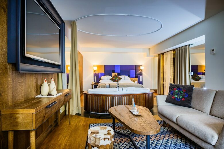 Hotel Bristol Tradition And Luxury