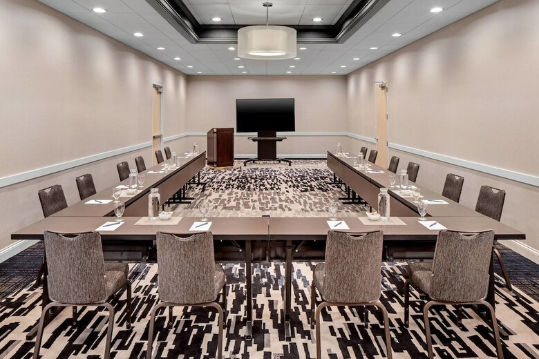 Delta Hotels By Marriott Minneapolis Northeast