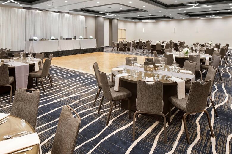 Delta Hotels By Marriott Minneapolis Northeast