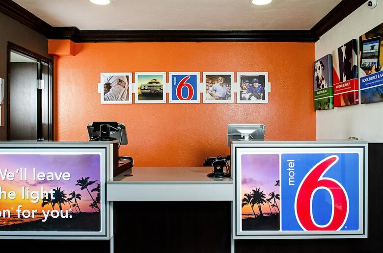 Motel 6 Modesto, Ca - Downtown