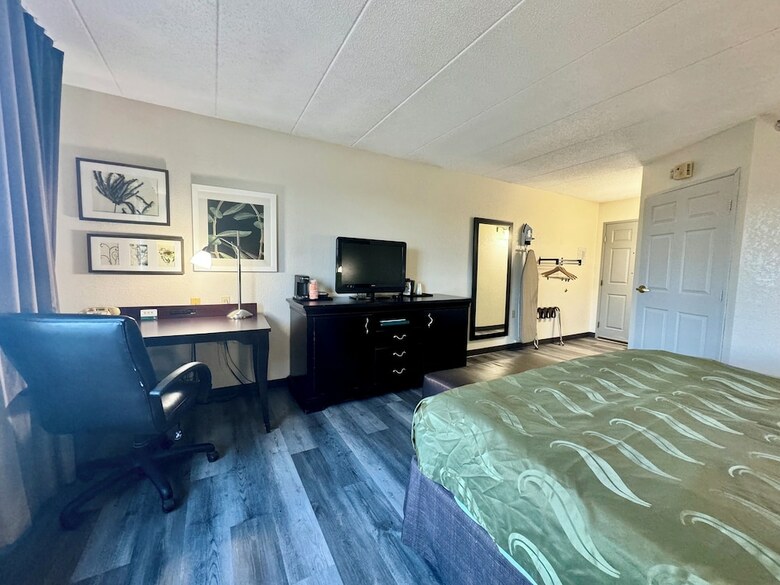 Hotel Quality Inn & Suites